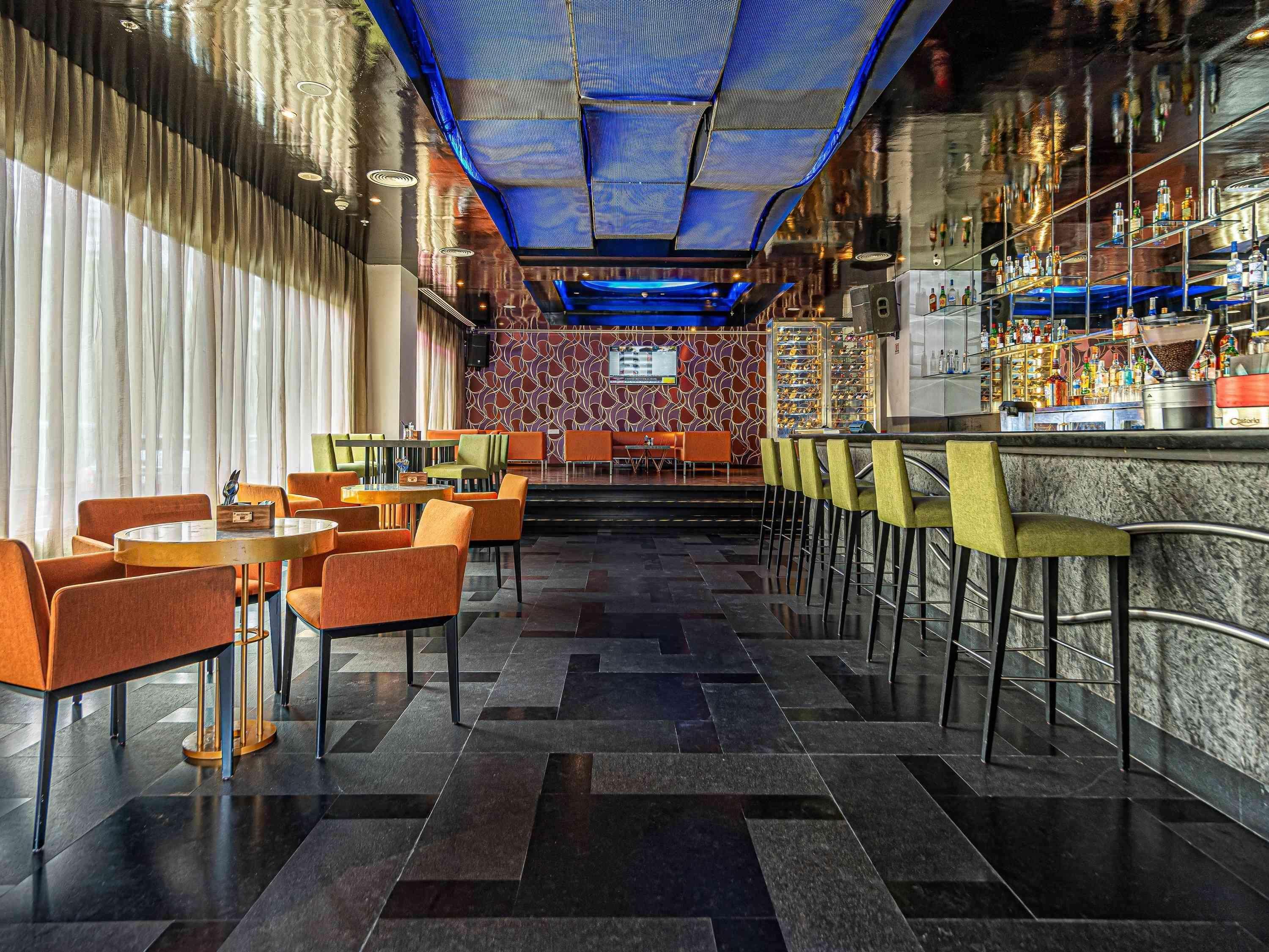 Mercure Hyderabad Kcp Banjara Hills, An Accor Hotel Exterior photo The bar at the 101 bar
