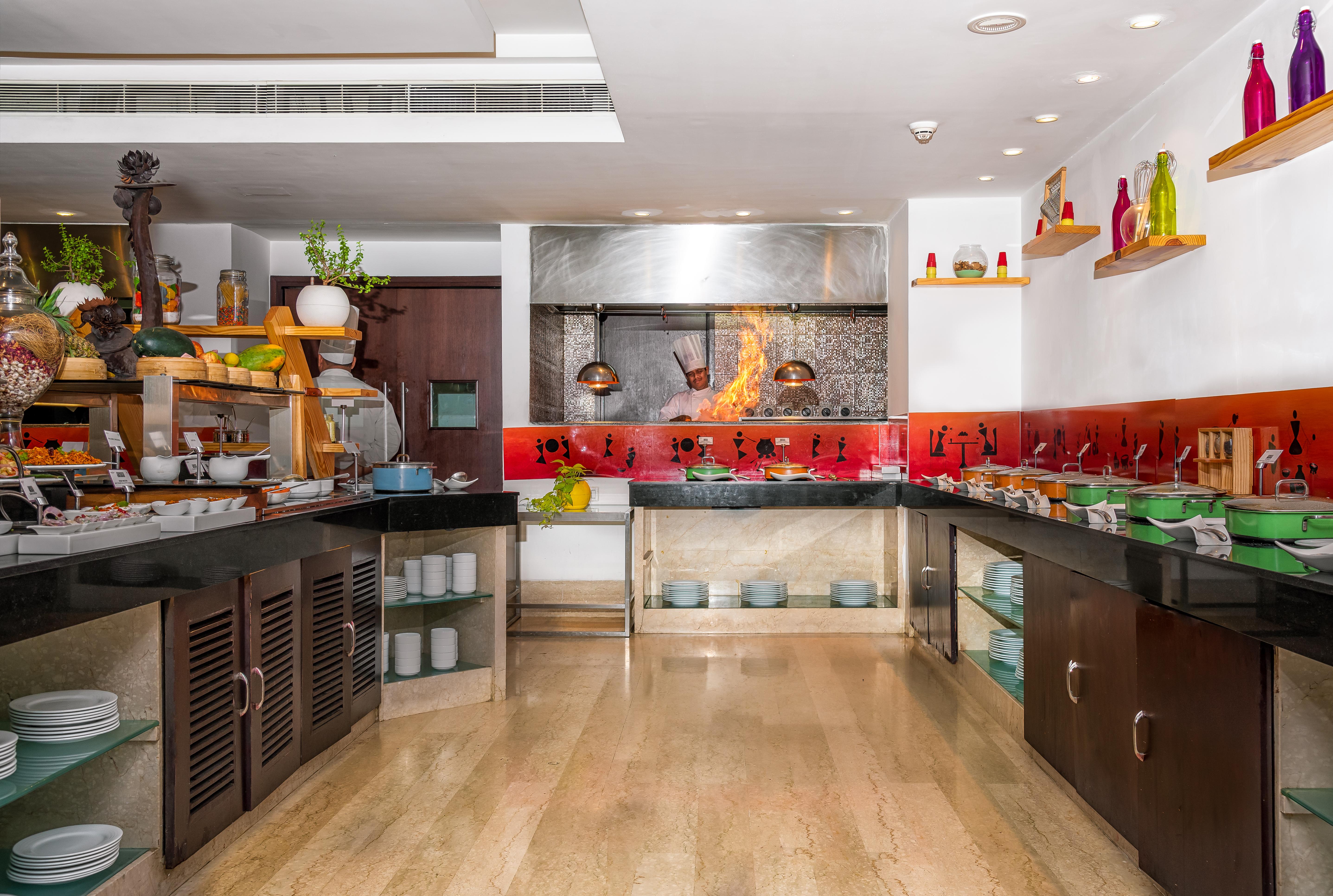 Mercure Hyderabad Kcp Banjara Hills, An Accor Hotel Exterior photo A commercial kitchen